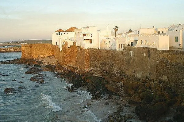 Maroko | W sierpniu senne Asilah zmienia swoje oblicze…