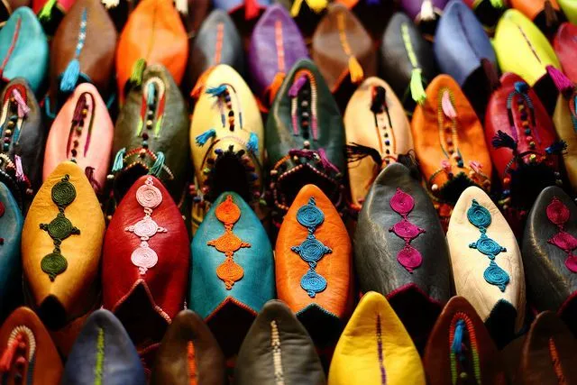 Maroko | Buty typu baboosh noszą zarówno kobiety, jak i mężczyźni