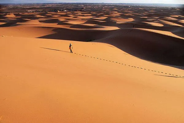 Maroko | Żar pustyni na wydmach Erg Chebbi