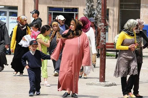 Maroko | Hidżab - chusta zasłaniająca włosy, uszy i szyję