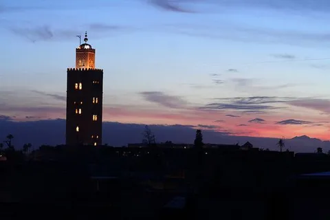 Maroko | Meczet Kutubia nocą