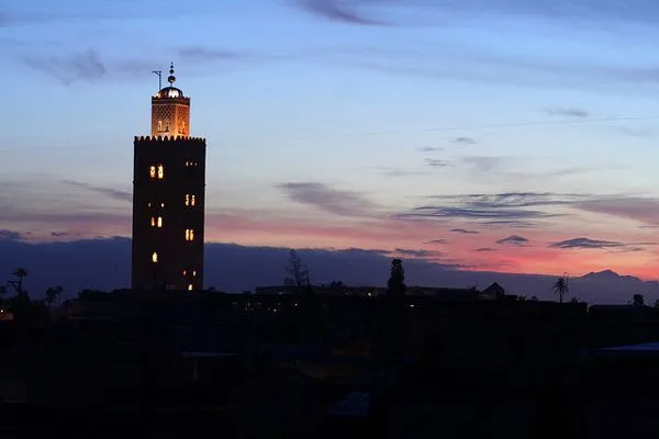Maroko | Meczet Kutubia nocą
