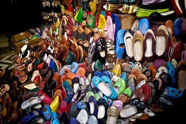 Maroko | Ztoisko z marokańskimi butami baboosh