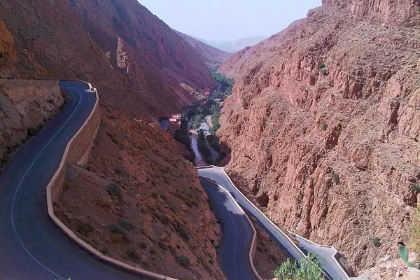 Maroko | Przejażdżka samochodem przez Dolinę Dades może podnieść poziom adrenaliny Maroko | Przejażdżka samochodem przez Dolinę Dades może podnieść poziom adrenaliny