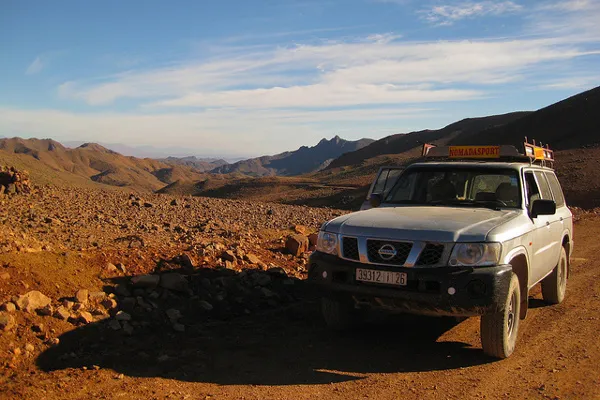 Maroko | Podróżowanie samochodem zapewnia nam swobodę wyboru miejsc które chcemy zobaczyć