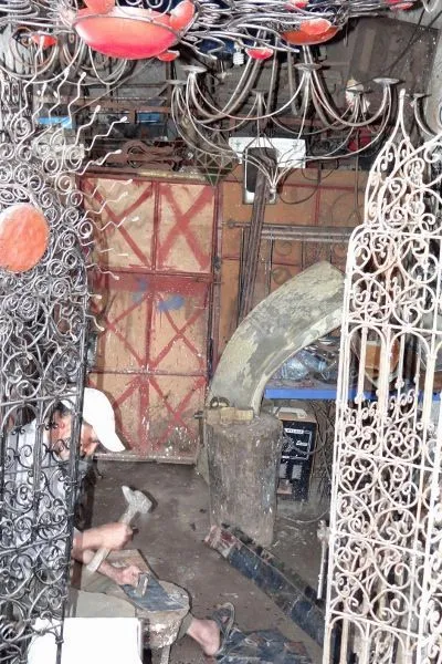 Maroko | Na souku rzemieślnicy wytwarzają prawdziwe dzieła sztuki