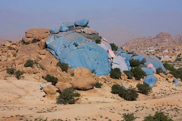 Maroko | Malowane głazy w Tafraout Maroko | Malowane głazy w Tafraout